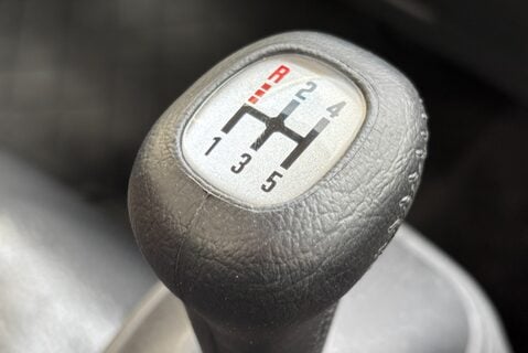 Isuzu Grafter N35.150 Toolbox Arbor Tipper Truck - Barn Doors / Lift Up Roof 40