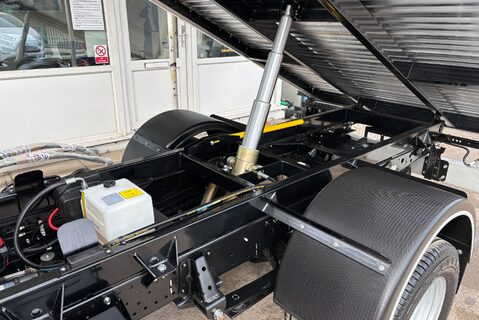 Isuzu Grafter N35.150 Toolbox Arbor Tipper Truck - Barn Doors / Lift Up Roof 10