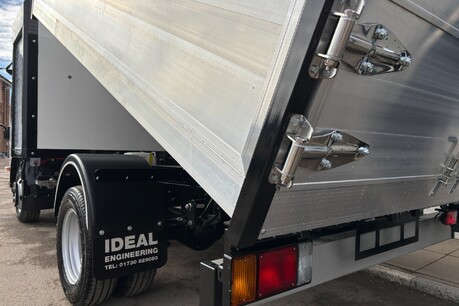 Isuzu Trucks Grafter N35.150 Toolbox Arbor Tipper Truck 25