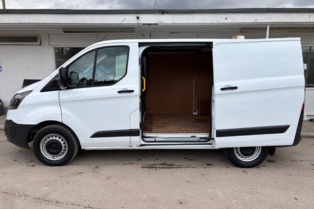 Ford Transit Custom 310 L1 Panel Van with Air Conditioning - Direct from MOD 9