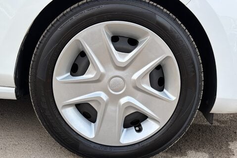 Ford Fiesta Base 85 ps Tdci Car Derived Panel Van - Air Con & Sat Nav 32