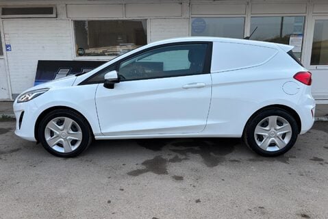 Ford Fiesta Base 85 ps Tdci Car Derived Panel Van - Air Con & Sat Nav 8