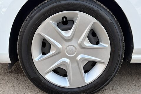 Ford Fiesta Base 85 ps Tdci Car Derived Panel Van - Air Con & Sat Nav 34