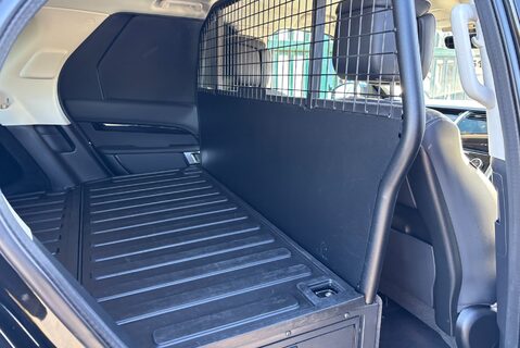 Land Rover Discovery D300 HSE Mhev Panel Van - Full LR Service History 19