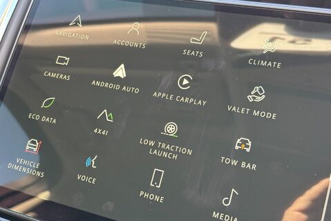 Land Rover Discovery D300 HSE Mhev Panel Van - Full LR Service History 35