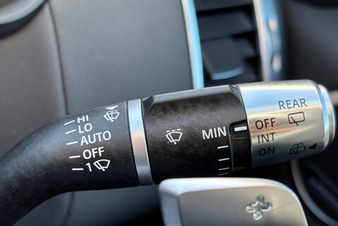 Land Rover Discovery D300 HSE Mhev Panel Van - Full LR Service History 43