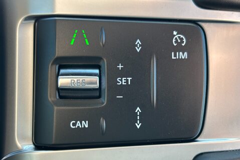 Land Rover Discovery D300 HSE Mhev Panel Van - Full LR Service History 42