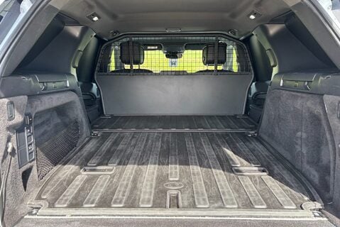 Land Rover Discovery D300 R-Dynamic HSE MHEV Panel Van 12