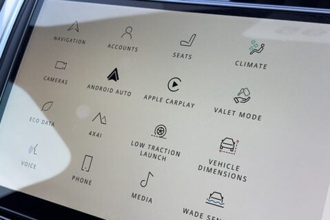 Land Rover Discovery D300 R-Dynamic HSE MHEV Panel Van 35