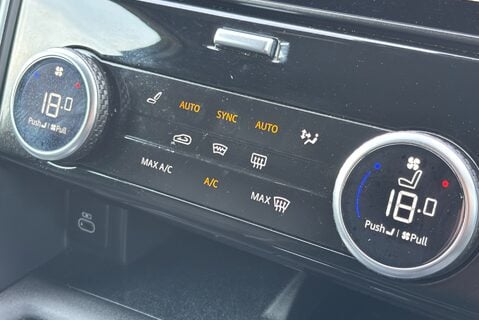 Land Rover Discovery D300 R-Dynamic HSE MHEV Panel Van 21