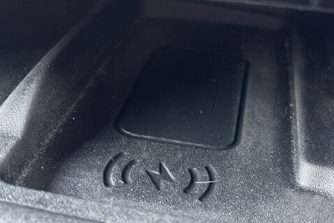 Land Rover Discovery D300 R-Dynamic HSE MHEV Panel Van 37