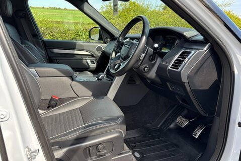 Land Rover Discovery D300 R-Dynamic HSE MHEV Panel Van 18