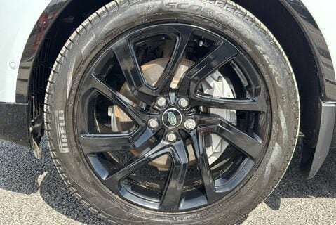 Land Rover Discovery D300 R-Dynamic HSE MHEV Panel Van 42