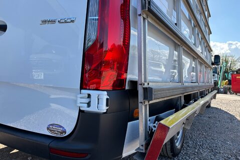 Mercedes-Benz Sprinter 315 Cdi Progressive Glass Frail Van 24