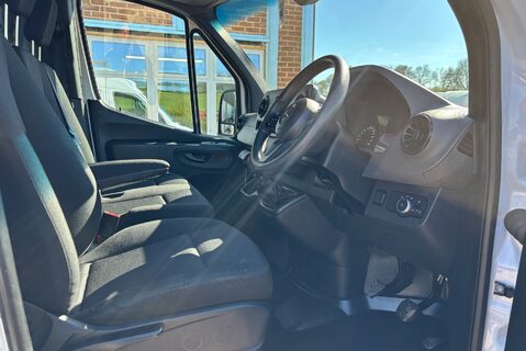 Mercedes-Benz Sprinter 315 Cdi Progressive Glass Frail Van 17