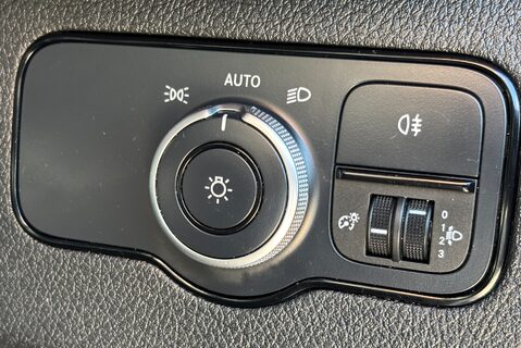 Mercedes-Benz Sprinter 315 Cdi Progressive Glass Frail Van 28