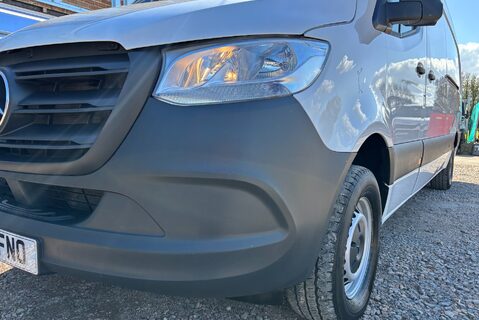 Mercedes-Benz Sprinter 315 Cdi Progressive Glass Frail Van 21