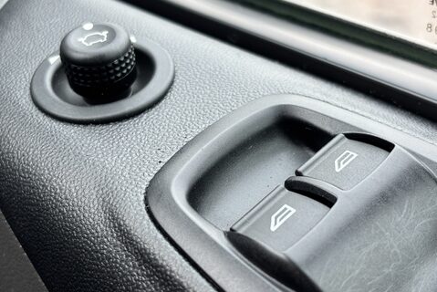 Ford Transit Custom 300 L1 Limited 130ps Panel Van 45