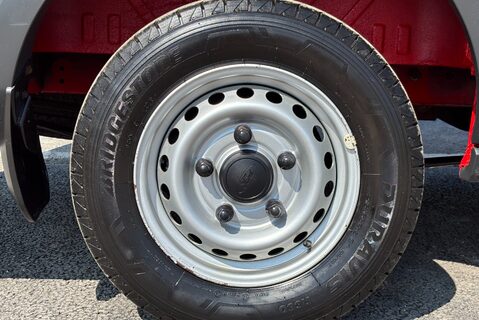 Ford Transit 310 L2 H2 125 ps Panel Van - Low Mileage 25