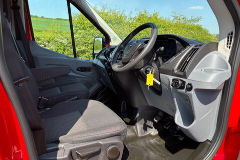 Ford Transit 310 L2 H2 125 ps Panel Van - Low Mileage 17