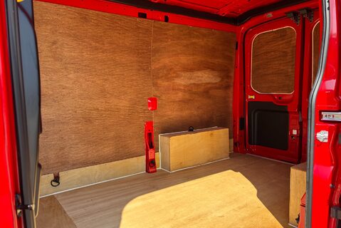 Ford Transit 310 L2 H2 125 ps Panel Van - Low Mileage 10