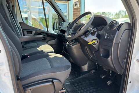 Vauxhall Movano F3500 L3 H1 Double Cab Dropside Truck with Tail Lift - Air Con 19