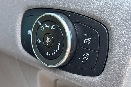 Ford Transit Custom 300 L1 Leader Panel Van - Air Con 38
