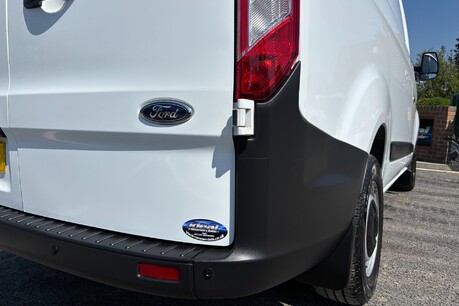 Ford Transit Custom 300 L1 Leader Panel Van - Air Con 25