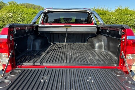 Toyota Hilux Invincible X 4WD D-4D Automatic - Roller Shutter - No VAT 13