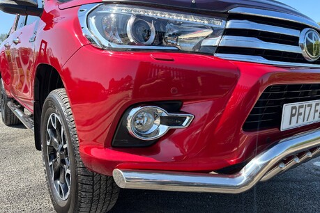 Toyota Hilux Invincible X 4WD D-4D Automatic - Roller Shutter - No VAT 26