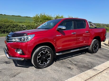 Toyota Hilux Invincible X 4WD D-4D Automatic - Roller Shutter - No VAT