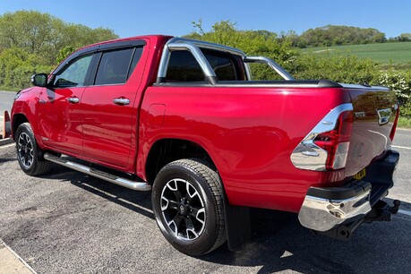 Toyota Hilux Invincible X 4WD D-4D Automatic - Roller Shutter - No VAT 6