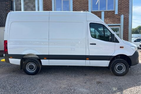 Mercedes-Benz Sprinter 316 Cdi L2 H2 4x4 Workshop Panel Van with Air Con / Sat Nav 11