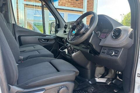 Mercedes-Benz Sprinter 316 Cdi L2 H2 4x4 Workshop Panel Van with Air Con / Sat Nav 22