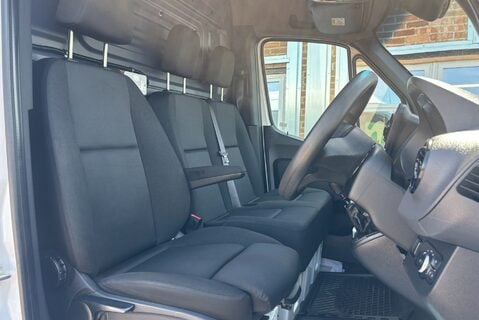 Mercedes-Benz Sprinter 316 Cdi L2 H2 4x4 Workshop Panel Van with Air Con / Sat Nav 37