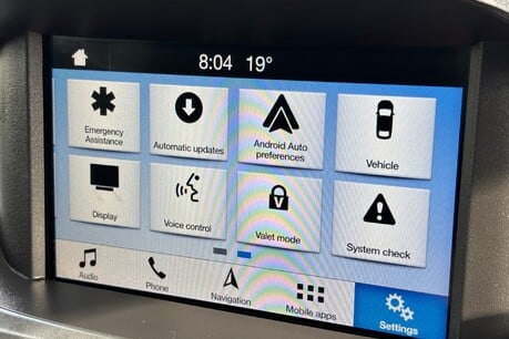 Ford Transit Courier Limited Ecoboost 100 ps Panel Van - Sat Nav 28