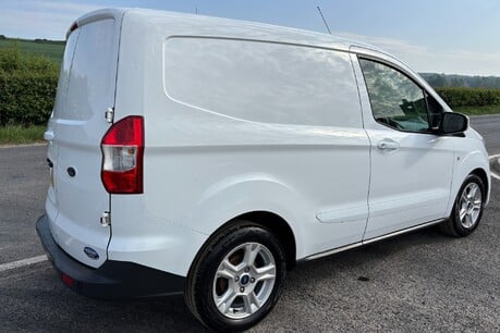 Ford Transit Courier Limited Ecoboost 100 ps Panel Van - Sat Nav 3
