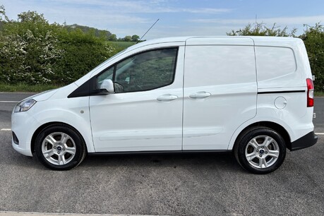 Ford Transit Courier Limited Ecoboost 100 ps Panel Van - Sat Nav 8