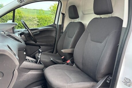 Ford Transit Courier Limited Ecoboost 100 ps Panel Van - Sat Nav 25