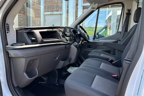 Ford Transit 350 Drw L4 130 ps Luton with Tail Lift 17