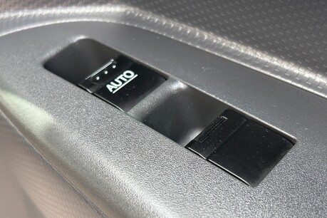 Isuzu Grafter N35.125T Toolbox Dropside Truck 40