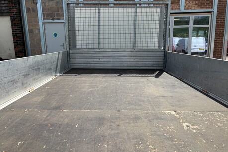 Isuzu Grafter N35.125T Toolbox Dropside Truck 13