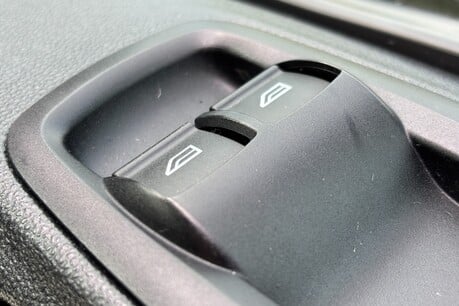 Ford Transit Custom 300 L1 Leader Panel Van - Air Con 42
