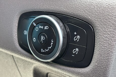 Ford Transit Custom 300 L1 Leader Panel Van - Air Con 38
