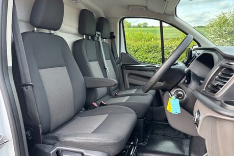 Ford Transit Custom 300 L1 Leader Panel Van - Air Con 29