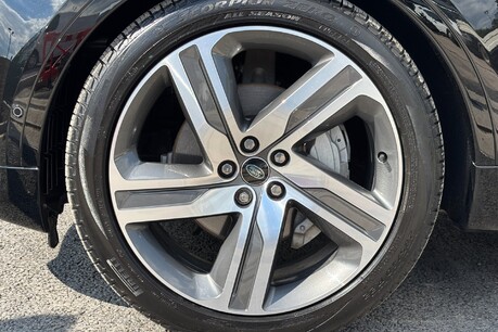 Land Rover Discovery D300 Commercial Dynamic HSE 41