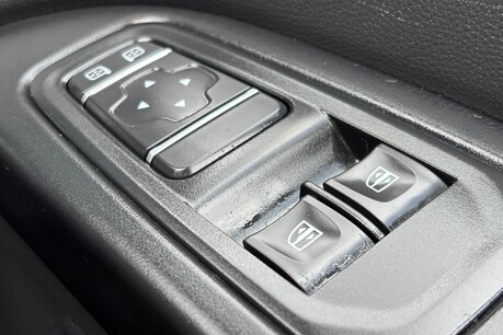 Renault Trafic SL30 Advance 130 ps dCi Panel Van 45