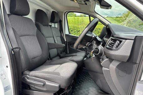 Renault Trafic SL30 Advance 130 ps dCi Panel Van 30