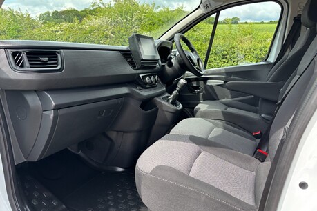 Renault Trafic SL30 Advance 130 ps dCi Panel Van 17