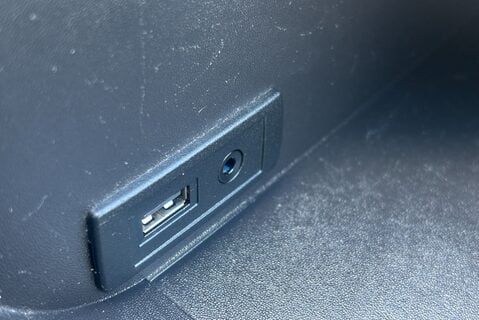 Mercedes-Benz Sprinter 319 V6 Cdi Lwb Hr Panel Van - Air Con / Twin Side Doors / Rear Camera 28